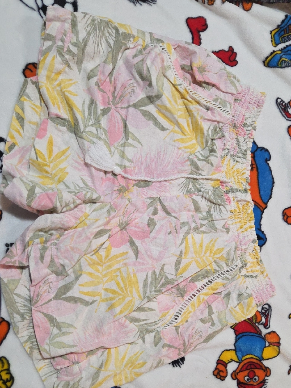 Briggs New York Pink Yellow Green Floral Smocked Waist Linen Shorts Medium